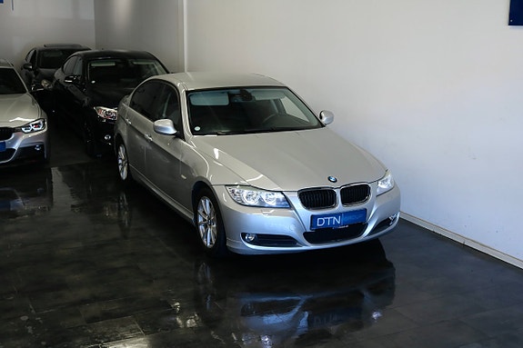 BMW 318i 5 of 5