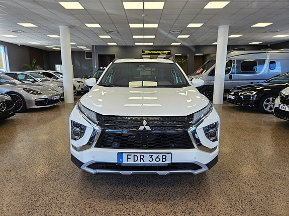 Mitsubishi Eclipse Cross 2 of 18
