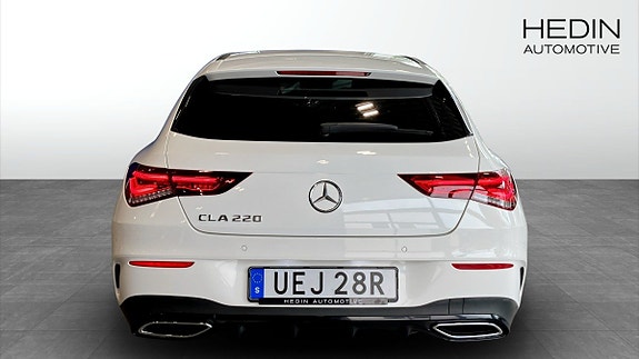 Mercedes-Benz CLA220 7 of 13