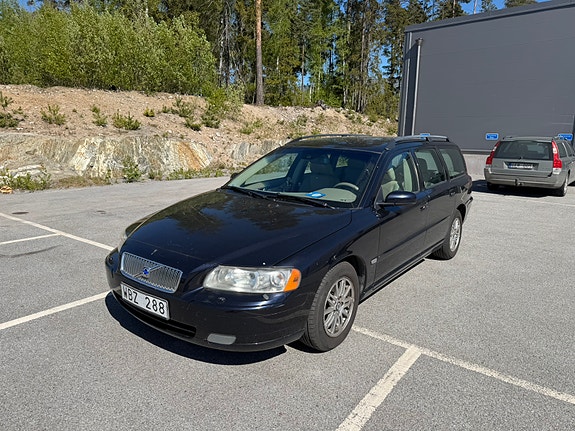 Brugt Volvo V70 2.4