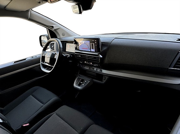 Opel Vivaro 12 of 14