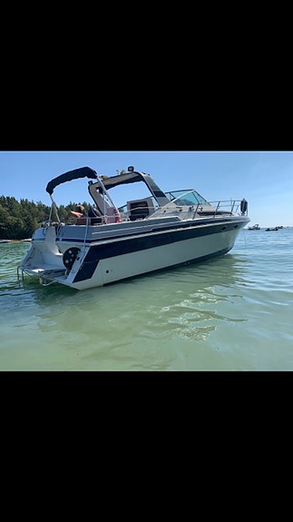Wellcraft st tropez 32 f 2 of 3
