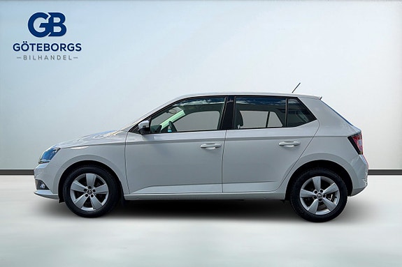 Skoda Fabia 3 of 5