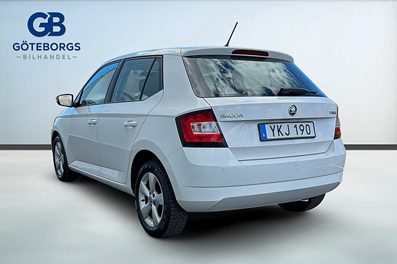 Skoda Fabia 4 of 5