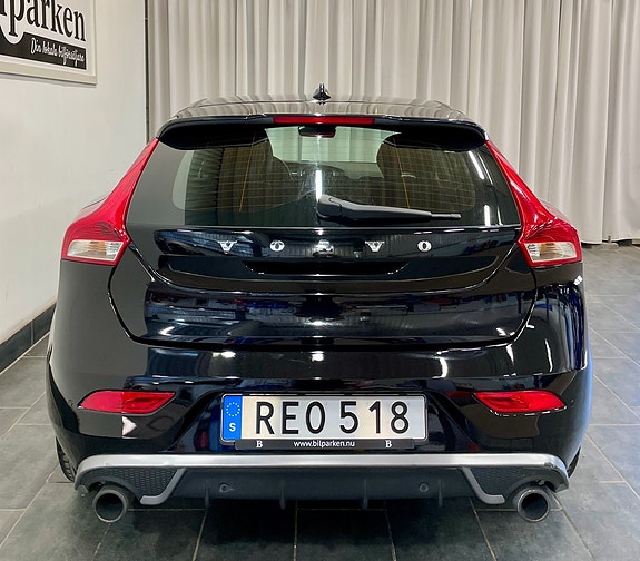 Volvo V40 23 of 23