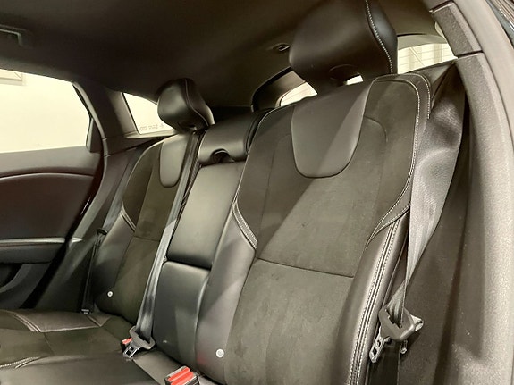 Volvo V40 21 of 23