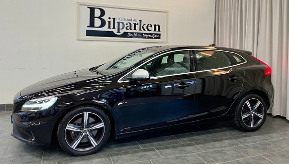 Volvo V40 3 of 5