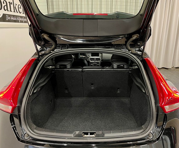 Volvo V40 22 of 23