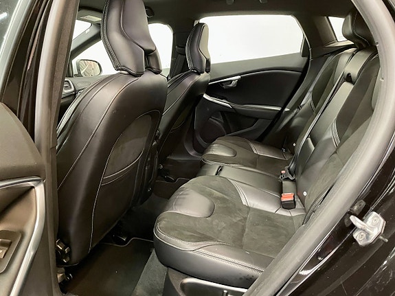 Volvo V40 20 of 23