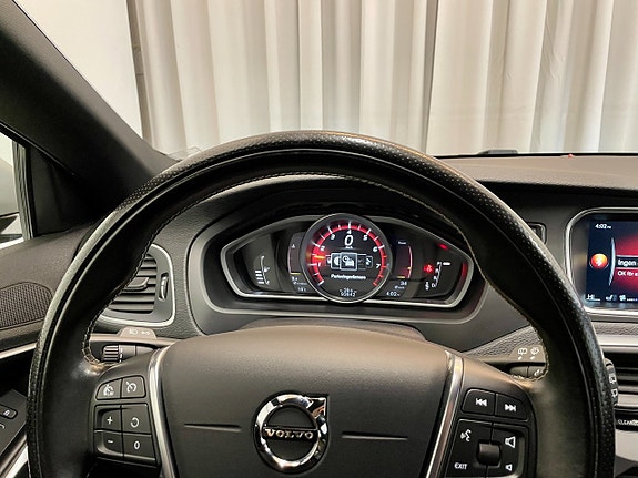 Volvo V40 7 of 23