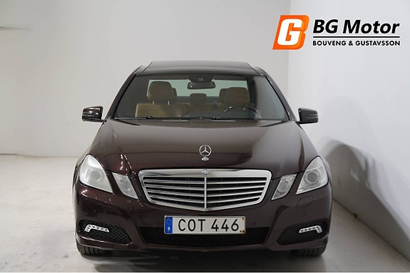 Mercedes-Benz E350 2 of 5