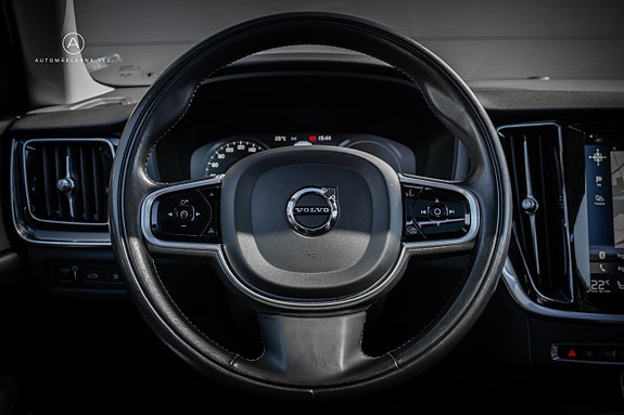 Volvo V60 7 of 23