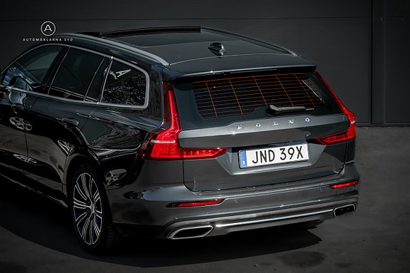Volvo V60 17 of 23