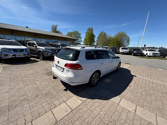 Volkswagen Passat 4 of 5