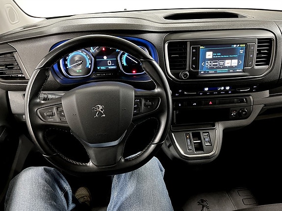 Peugeot e-Expert 5 of 5
