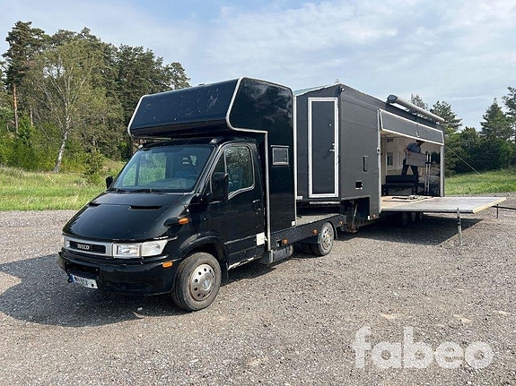 Iveco Daily 35C13 Mobilscen, Dragbil och släp (95963)