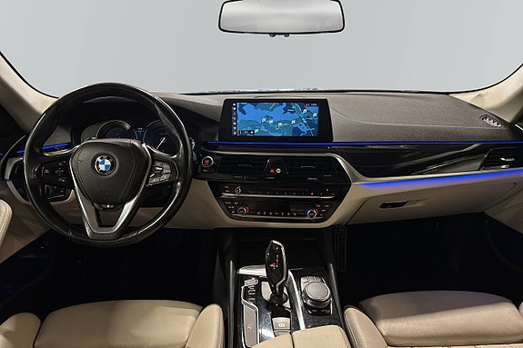 BMW 520d 4 of 5