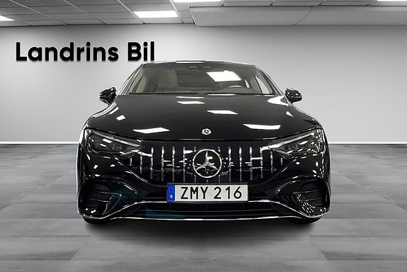 Mercedes-Benz EQE SUV 2 of 15
