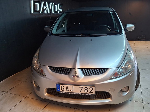 Mitsubishi Grandis 9 of 9