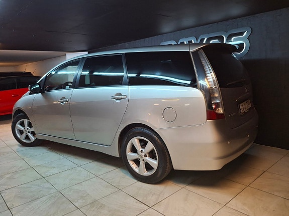 Mitsubishi Grandis 4 of 5