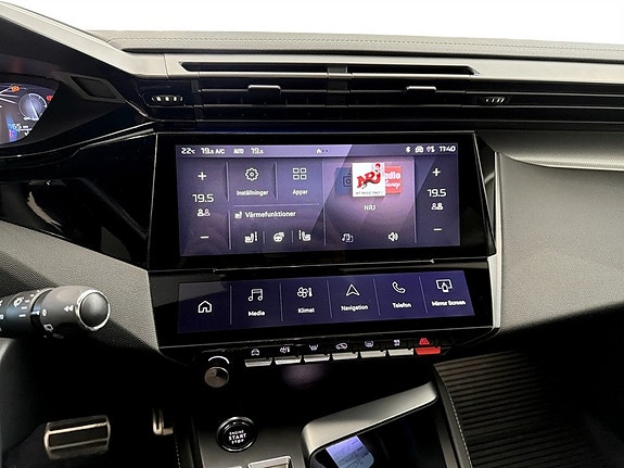 Peugeot 308 SW 10 of 16
