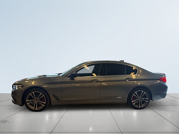BMW 520d 4 of 5