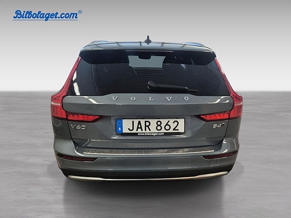 Volvo V60 Cross Country 6 of 10