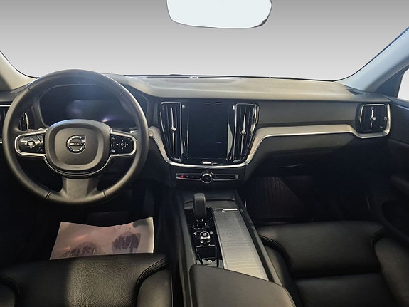 Volvo V60 Cross Country 8 of 10