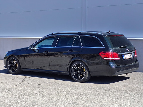Mercedes-Benz E300 6 of 16