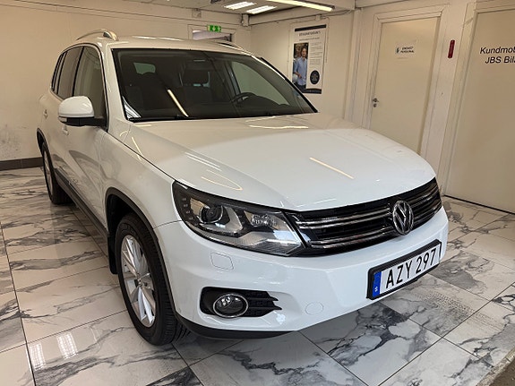Volkswagen Tiguan 2 of 11