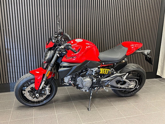 Ducati Monster Plus 5 of 5