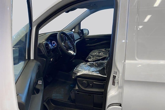 Mercedes-Benz eVito 112 8 of 14