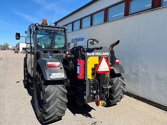 New Holland TH 7.42 Elite 3 of 7