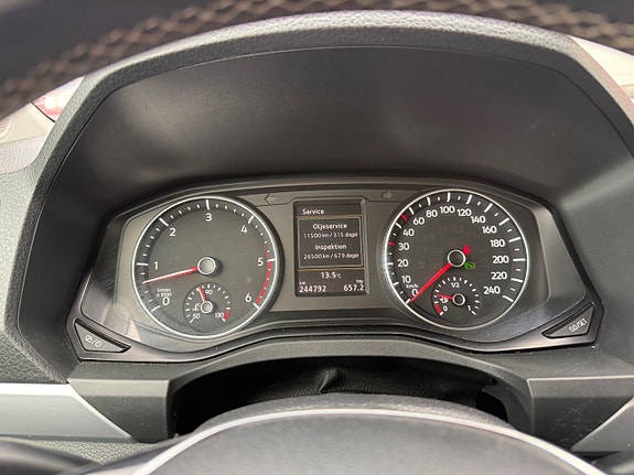 Volkswagen Amarok 26 of 27