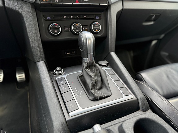 Volkswagen Amarok 19 of 27