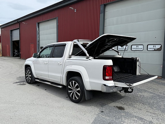 Volkswagen Amarok 8 of 27