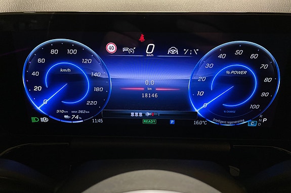 Mercedes-Benz EQA250+ 15 of 20