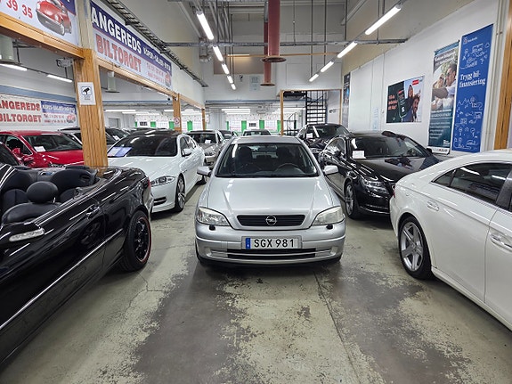 Opel Astra 3 of 5