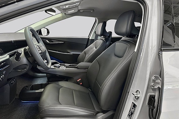 Kia EV6 13 of 17