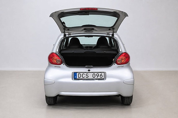 Toyota Aygo 5 of 5