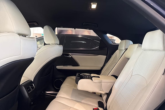 Lexus RX450h 22 of 26