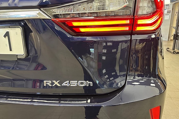 Lexus RX450h 15 of 26