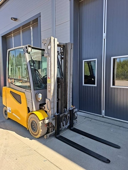 Jungheinrich EFG 425