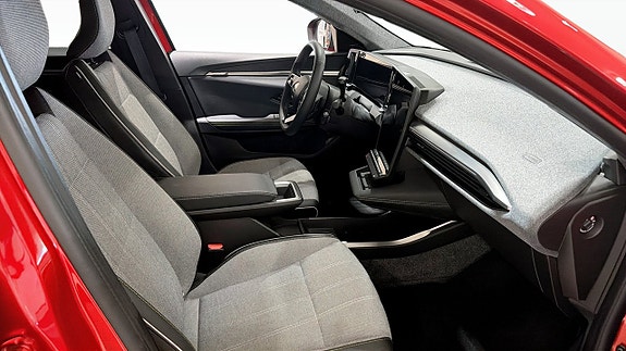 Renault Scenic E-Tech 3 of 5