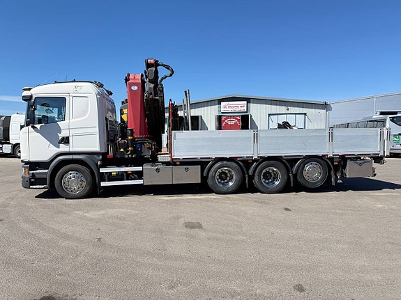 BODBIL SCANIA G450 TRIDEM STOR KRAN MED JIBB 3 of 5