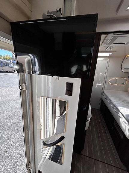 Ci RIVIERA 82 XT DROPDOWN, VINTER PKT, 2xAC 9 of 22