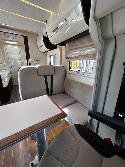Ci RIVIERA 82 XT DROPDOWN, VINTER PKT, 2xAC 4 of 5