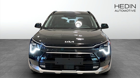 Kia Niro 2 of 16