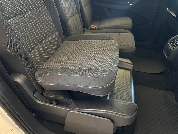 Volkswagen Touran 18 of 24