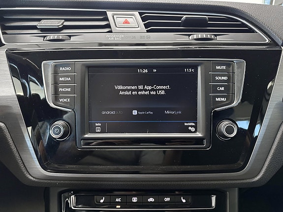 Volkswagen Touran 23 of 24